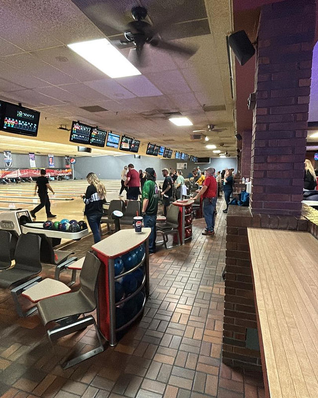 bowling league members 