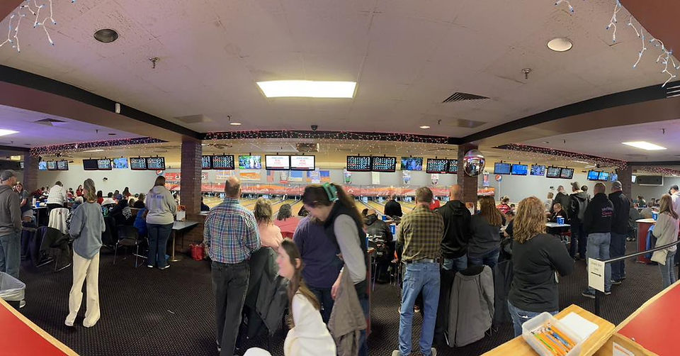 fun bowling league night at king's